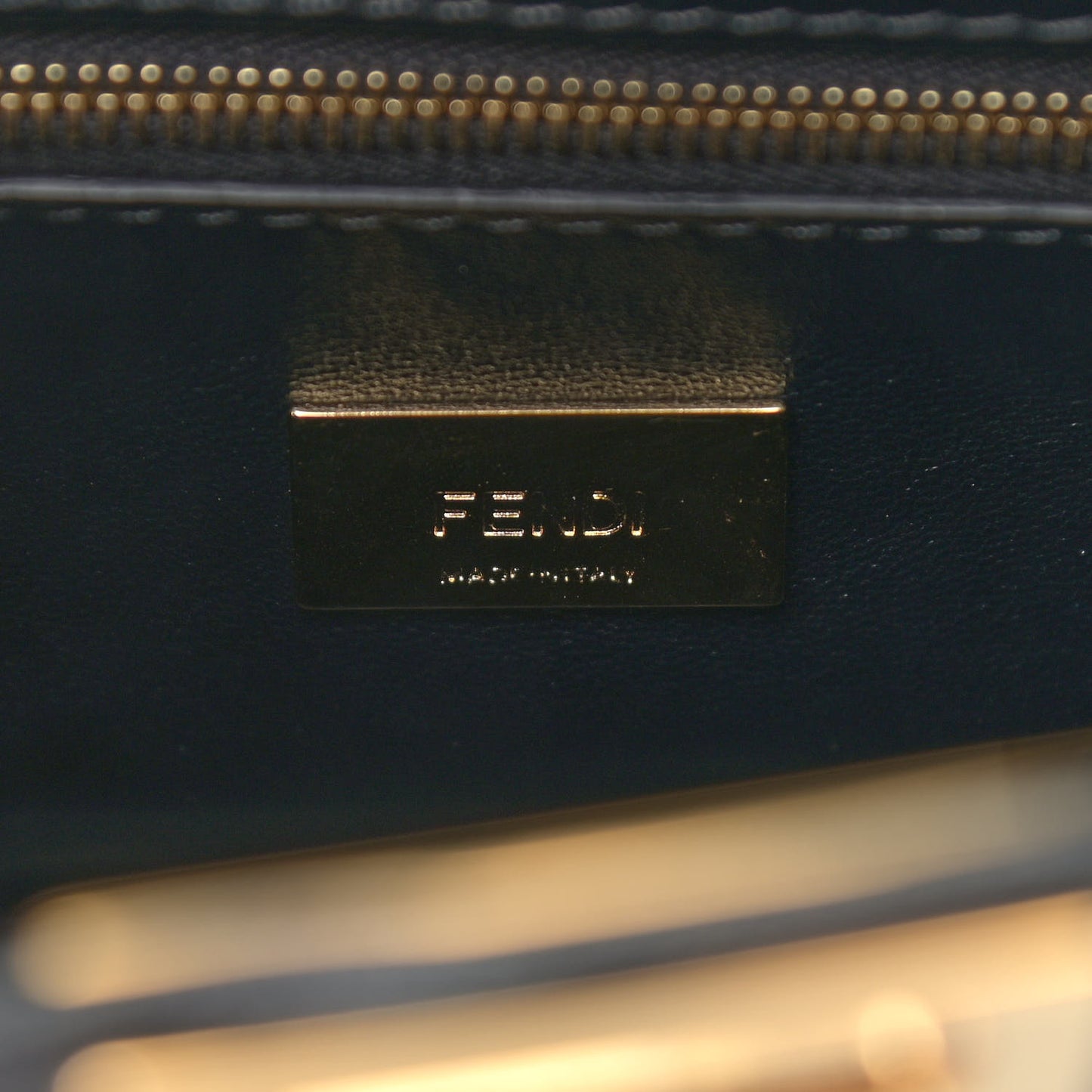 Lizard XS Peekaboo Iconic Satchel Black