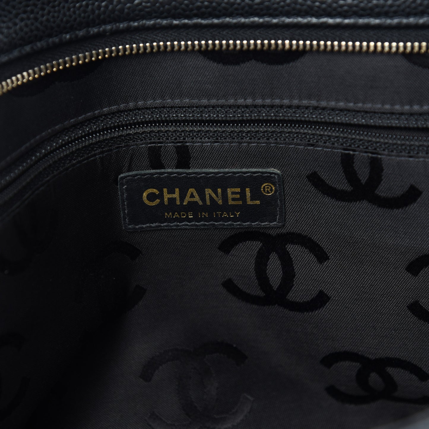 Caviar Stitched CC Shoulder Bag Black