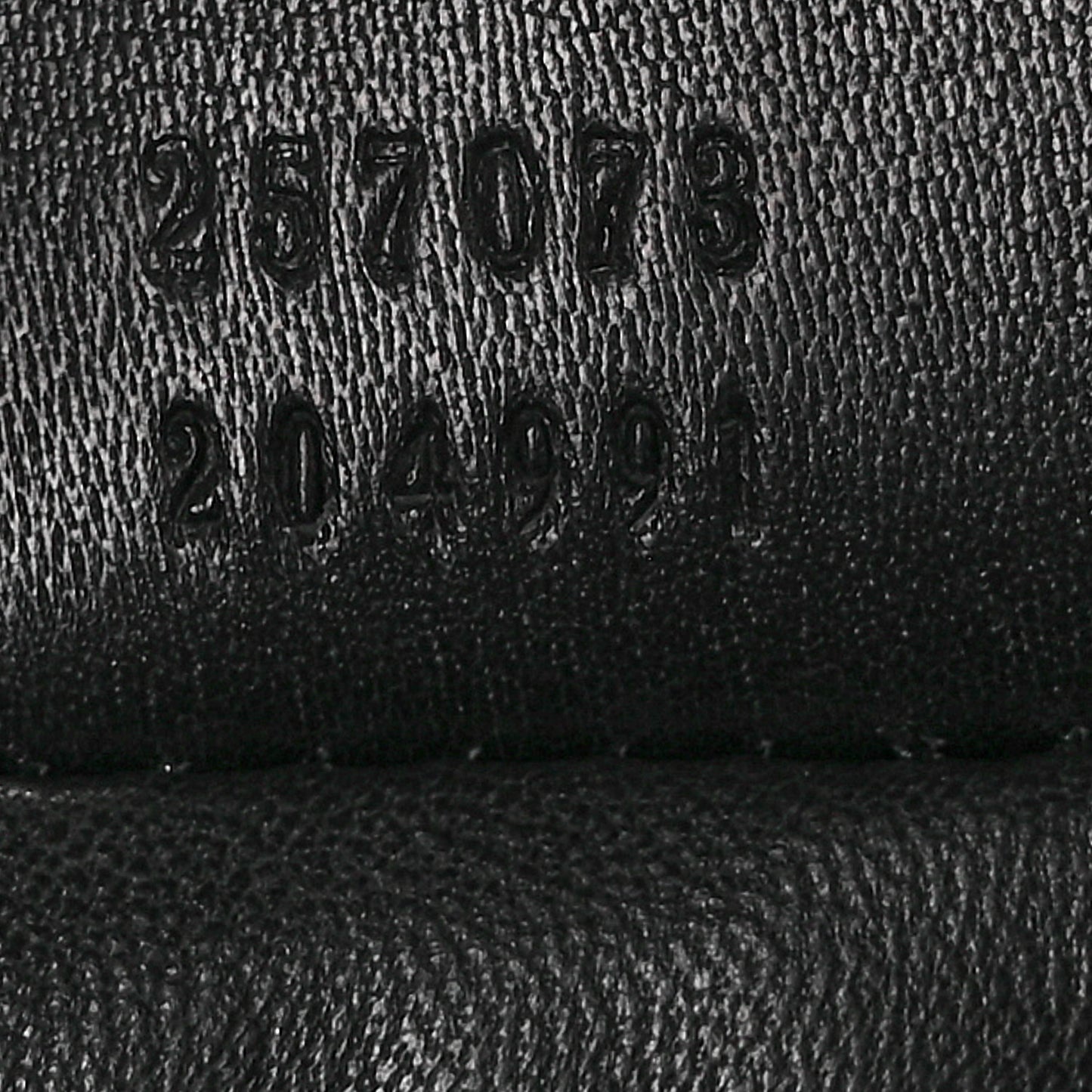 Patent Microguccissima Small Broadway Clutch Black