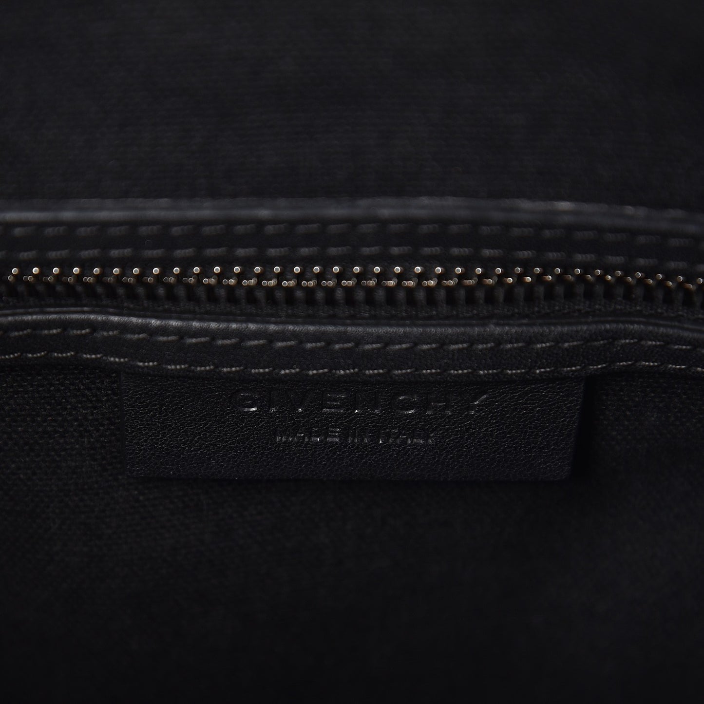 Calfskin Braid Small Antigona Black