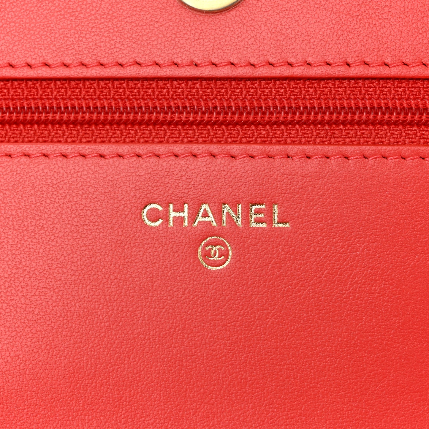 Caviar Quilted CC Filigree Wallet On Chain WOC Coral