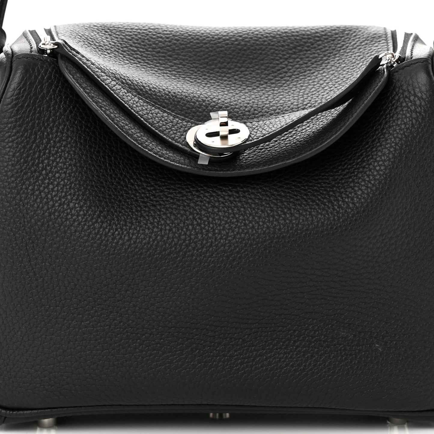 Taurillon Clemence Lindy 26 Black