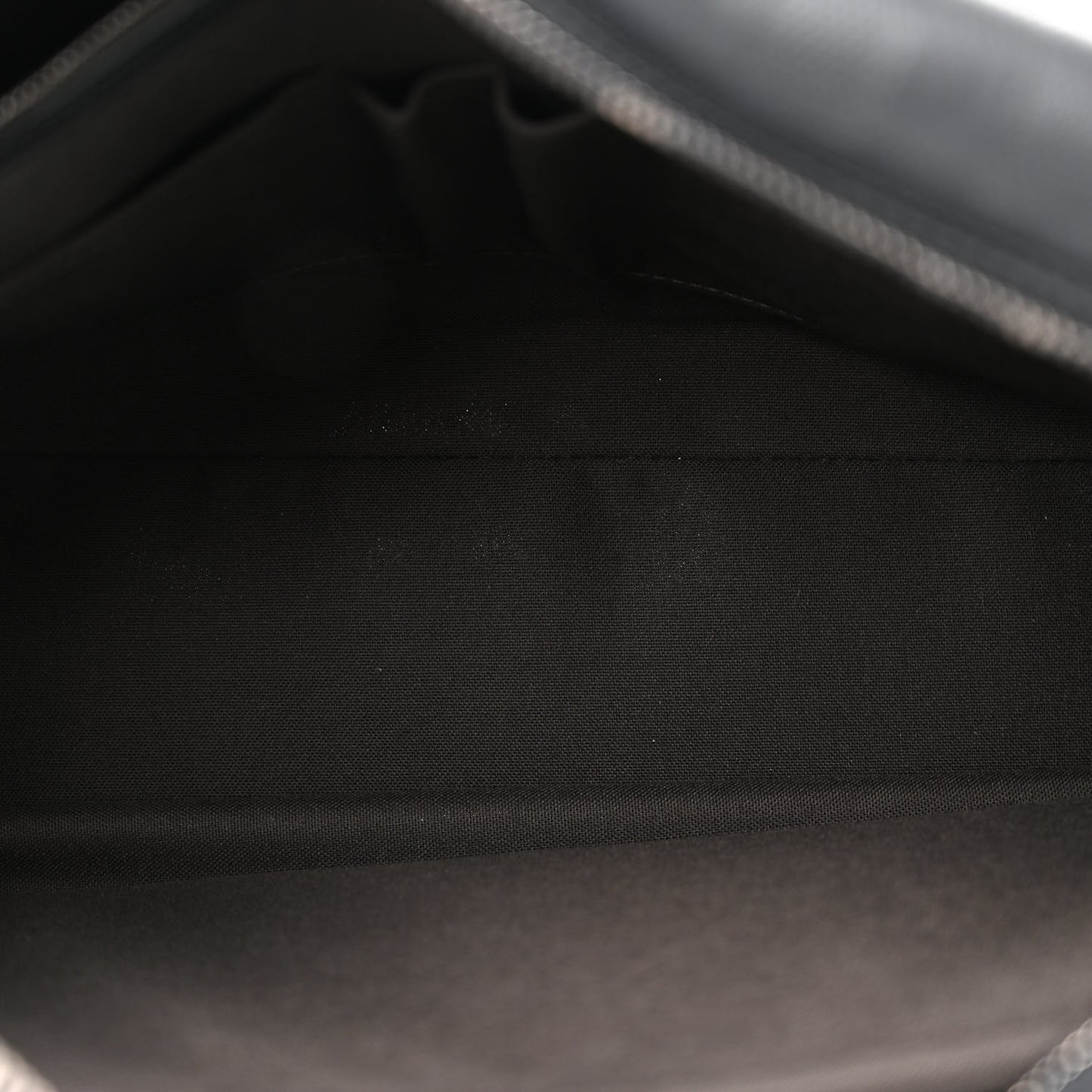 Damier Infini Porte-Documents Voyage GM Onyx