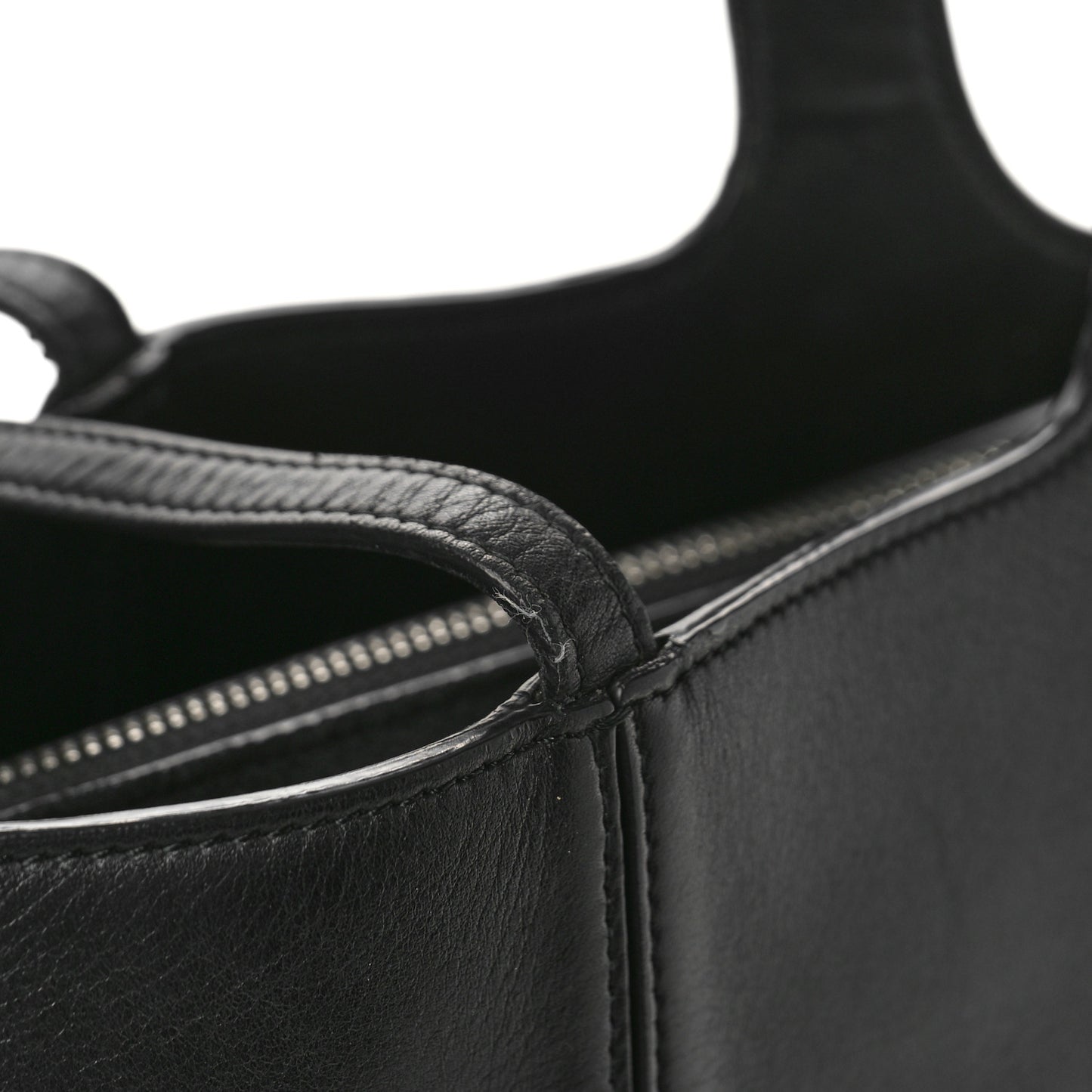Supple Natural Calfskin Medium Tri-Fold Bag Black