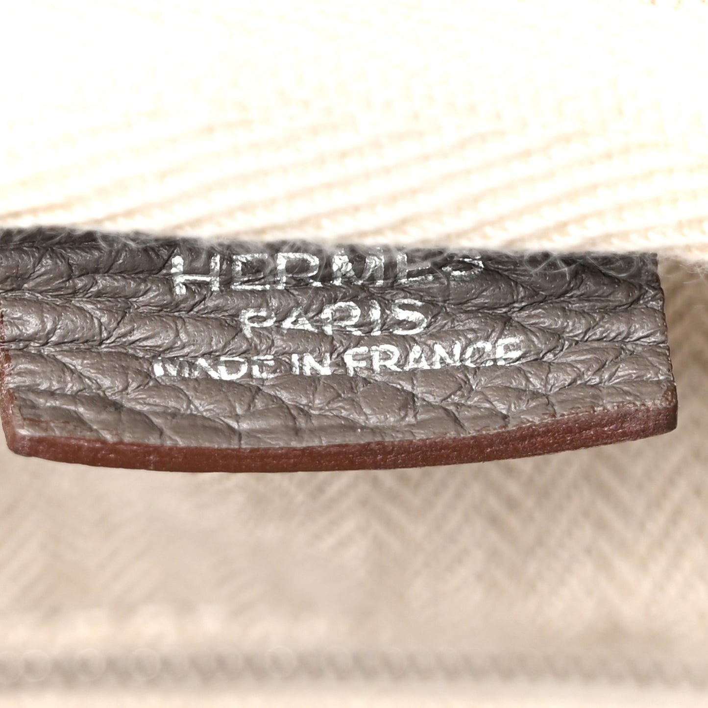 Taurillon Clemence Victoria II 43 Etain