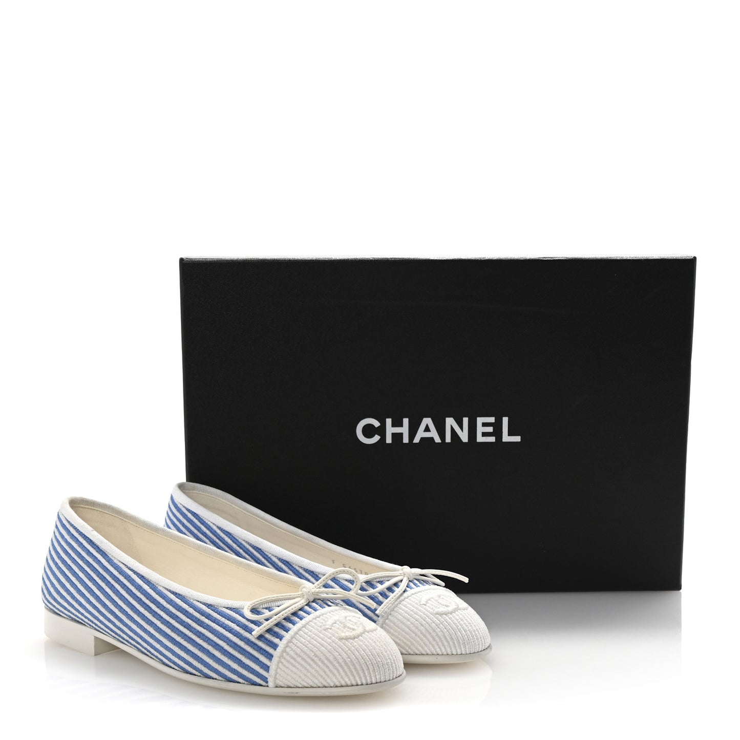 Fabric Grosgrain Cap Toe CC Flats 35 White Blue