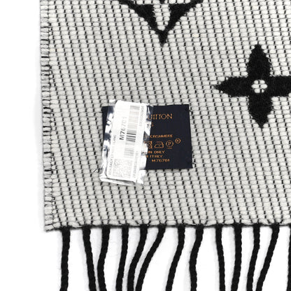 Louis Vuitton Wool Cashmere Monogram Daily LV Scarf Black White 3 of 3