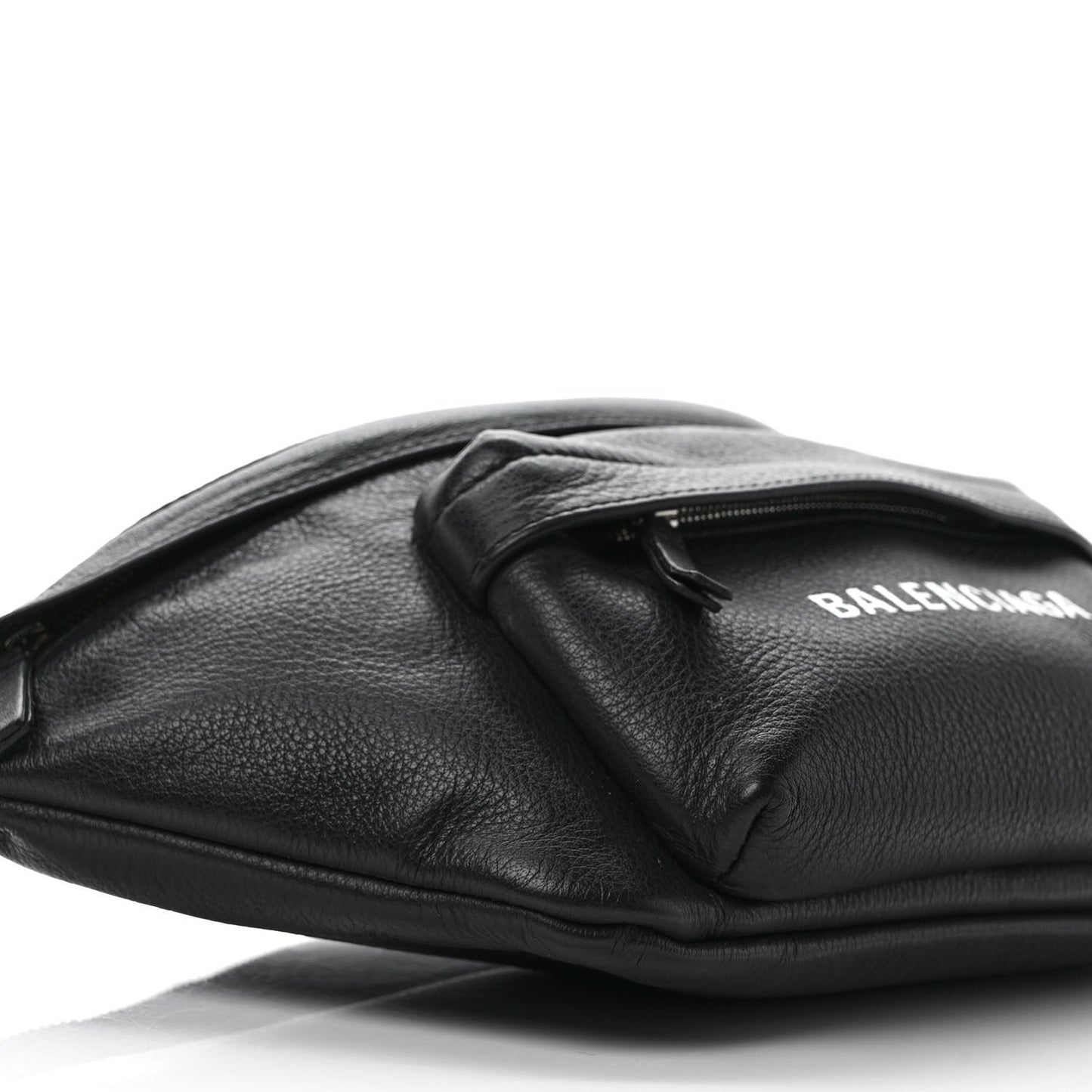 Smooth Calfskin Logo Large Everyday Beltpack Black White