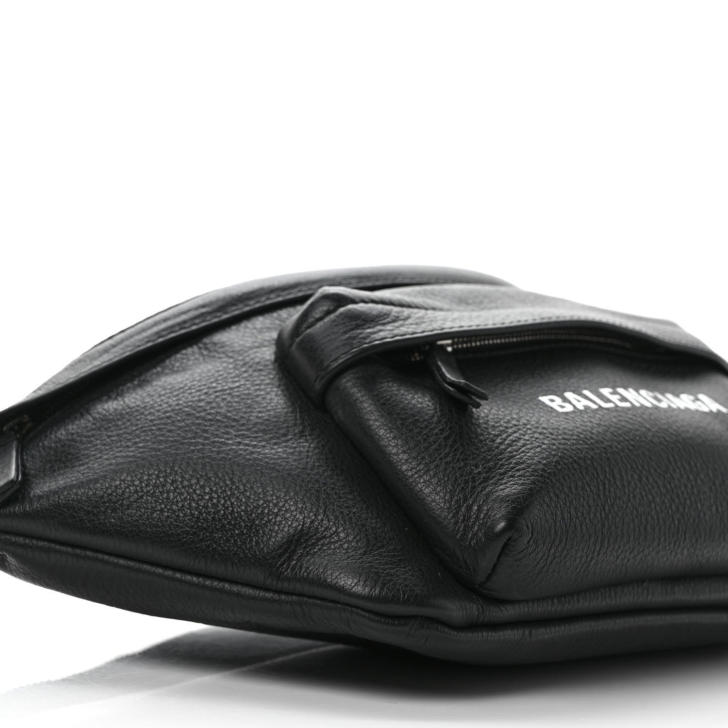 Balenciaga Smooth Calfskin Logo Large Everyday Beltpack Black White 7 of 12