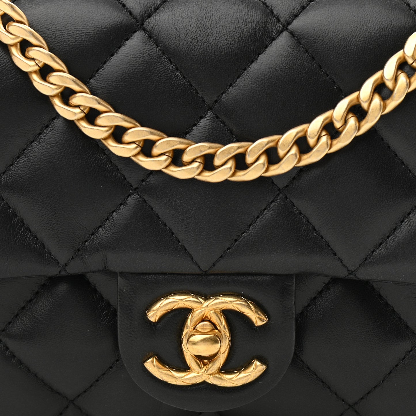 Lambskin Quilted Small Pillow Crush Flap Black