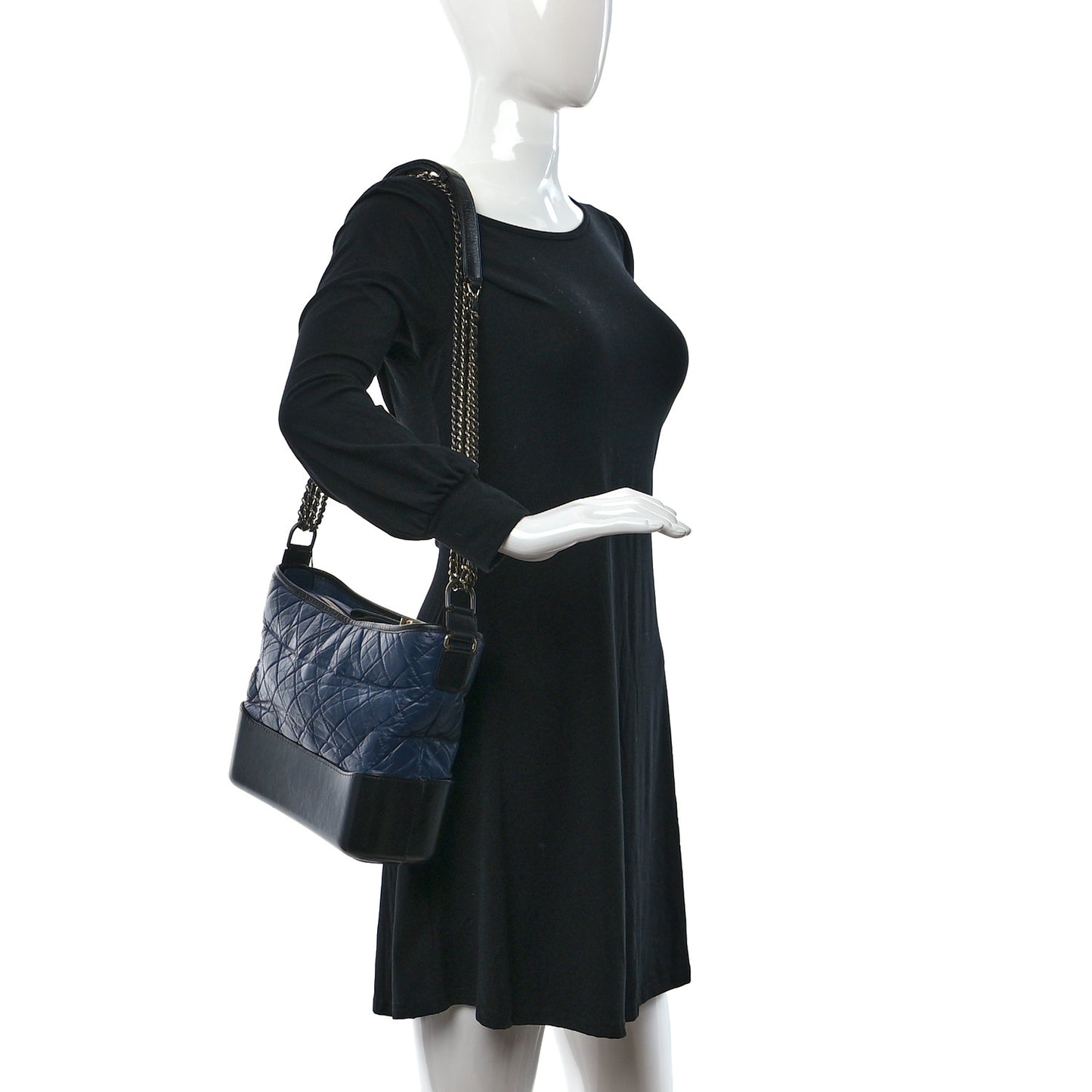 Aged Calfskin Quilted Medium Gabrielle Hobo Navy Black