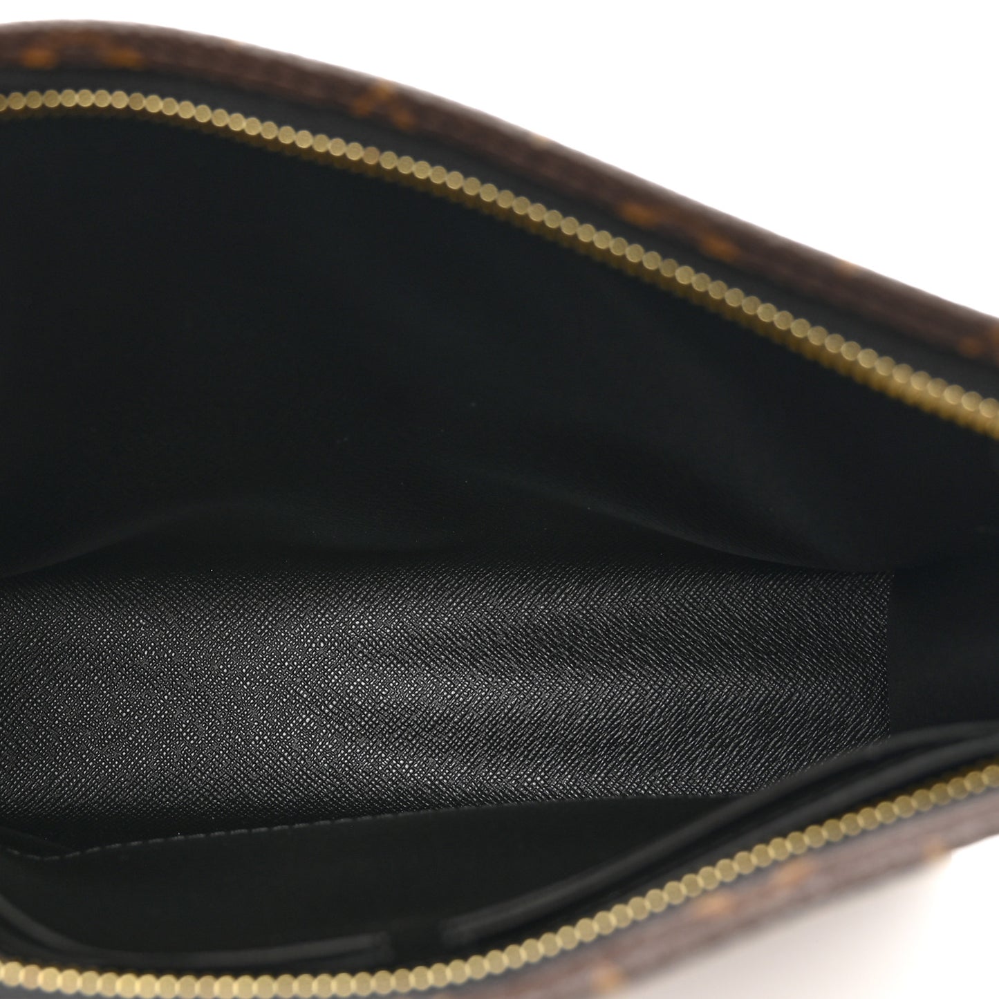 Monogram Poche Toilette NM