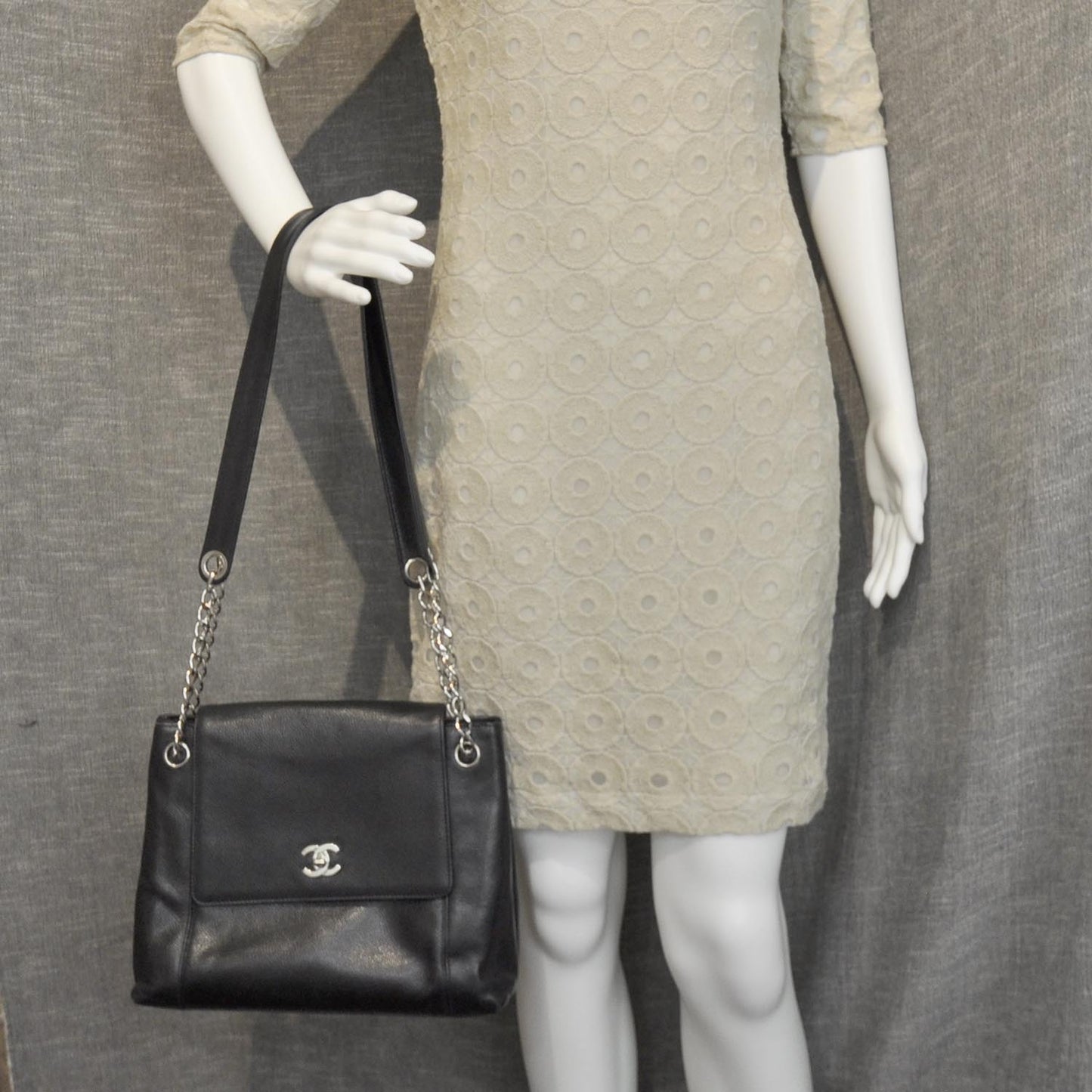 Caviar Flap Shoulder Bag Black SHW