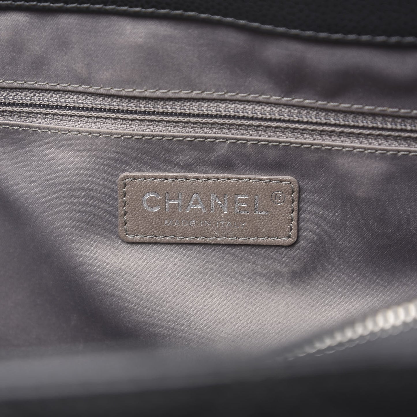 Caviar Quilted XL Grand Shopping Tote GST Dark Grey
