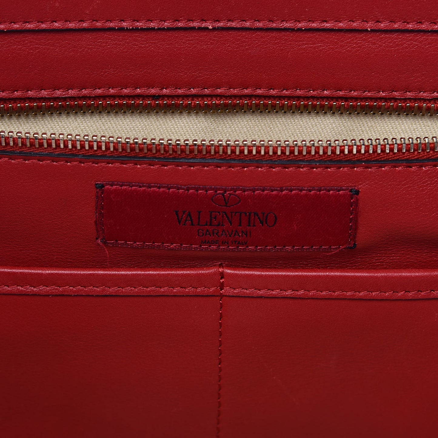 Vitello Medium Rockstud All Over Tote Rosso Valentino