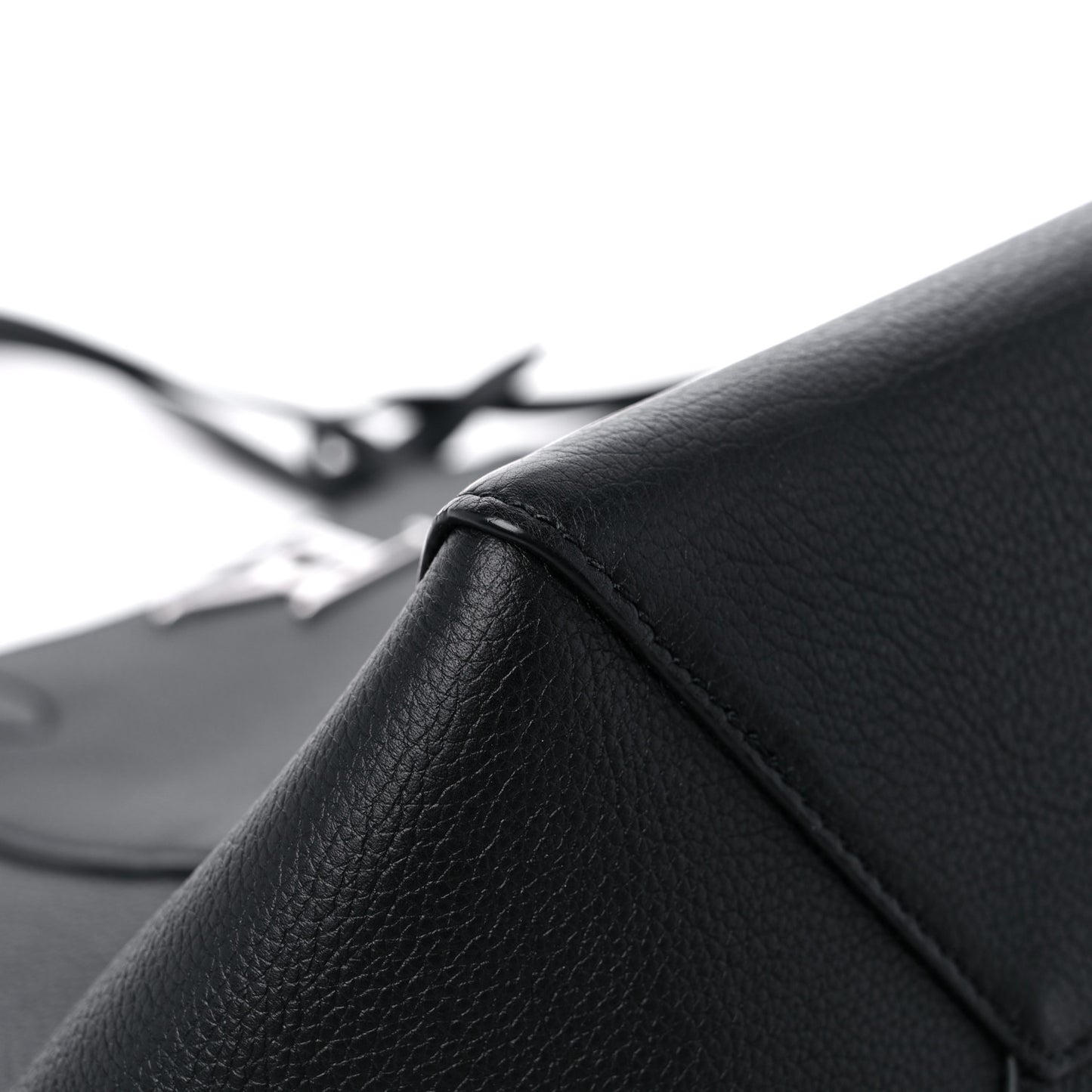 Calfskin Lockme Cabas Black
