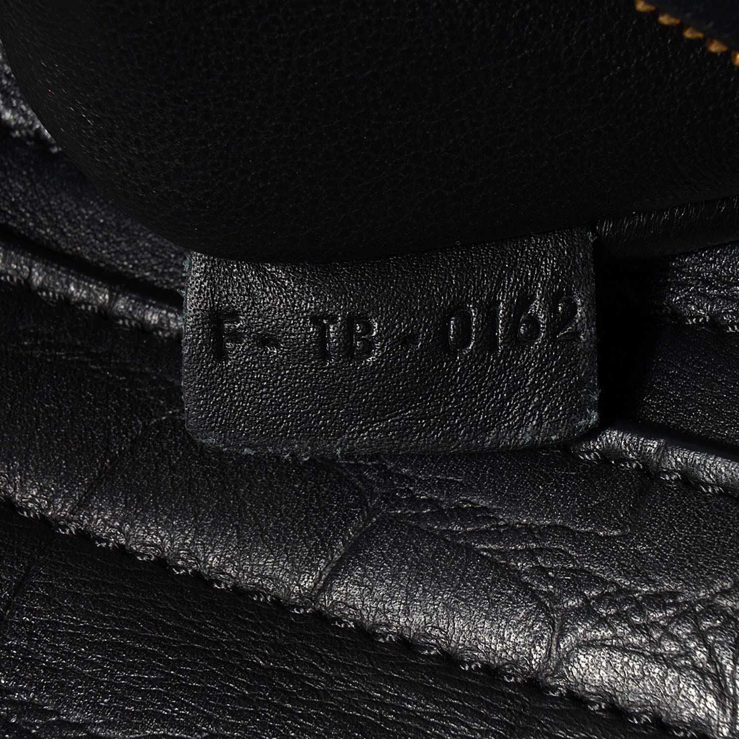 Celine Crocodile Embossed Medium Trapeze Black 8 of 8