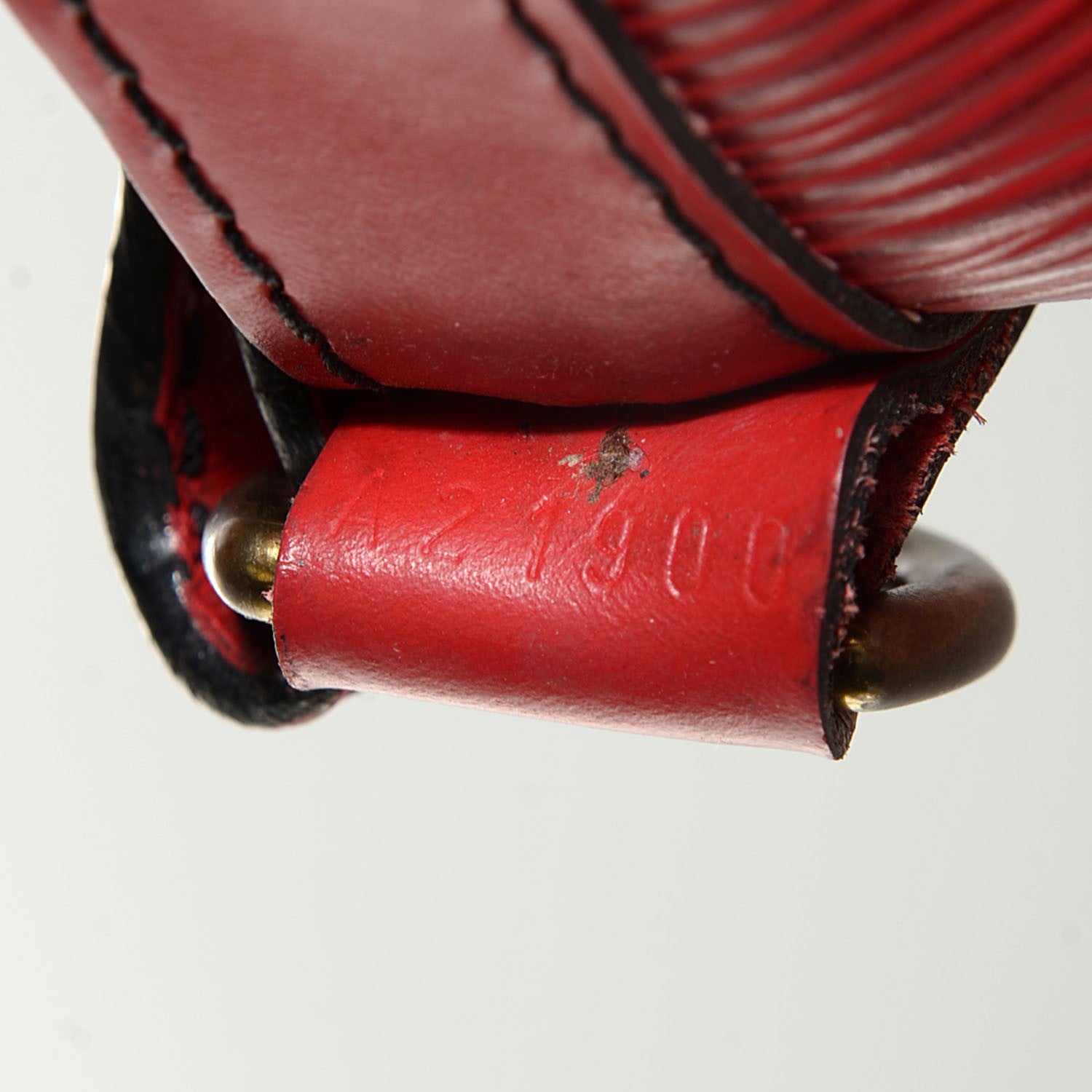 Louis Vuitton Epi Noe Castillan Red 9 of 9