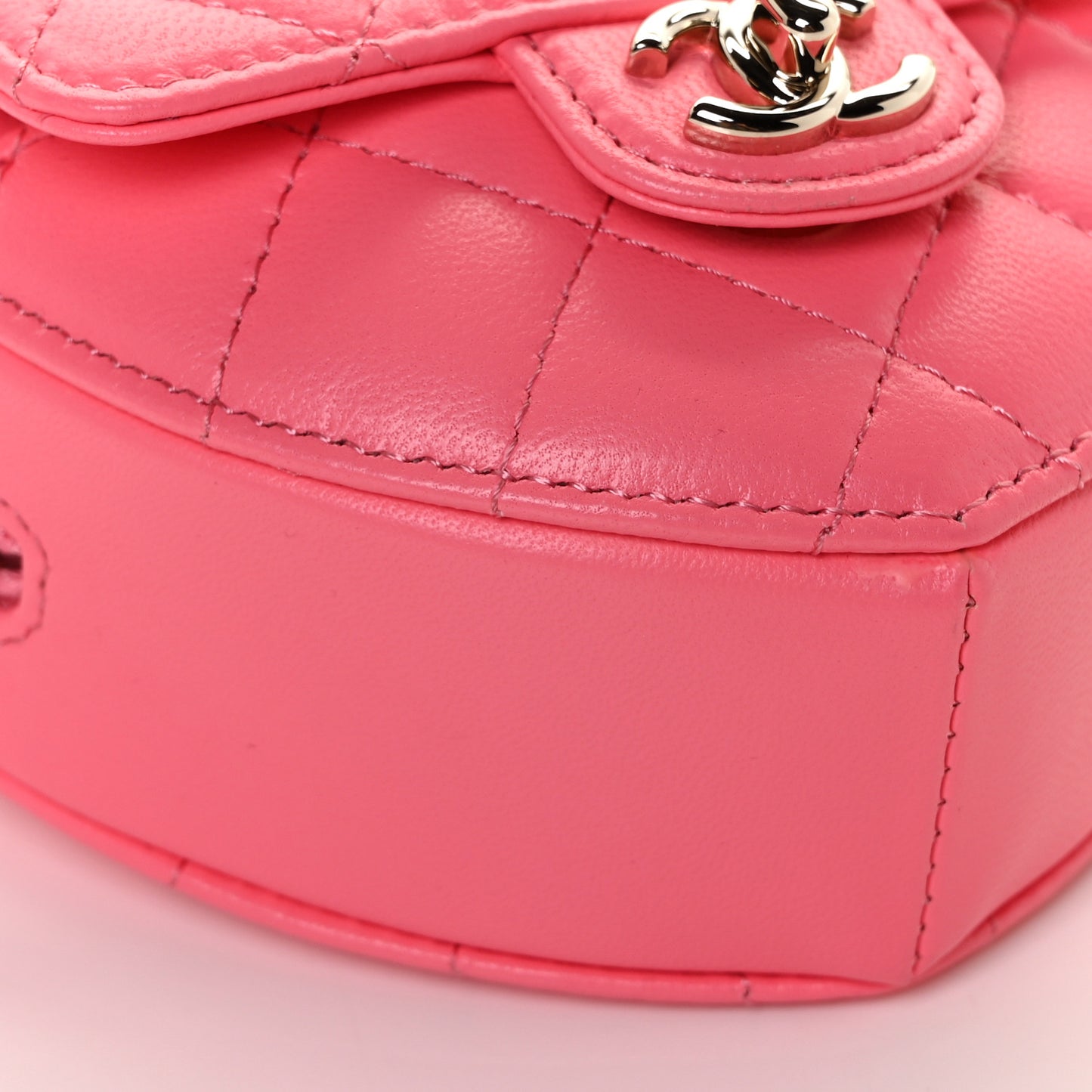 Lambskin Quilted CC In Love Heart Waist Belt Bag With Chain Pink