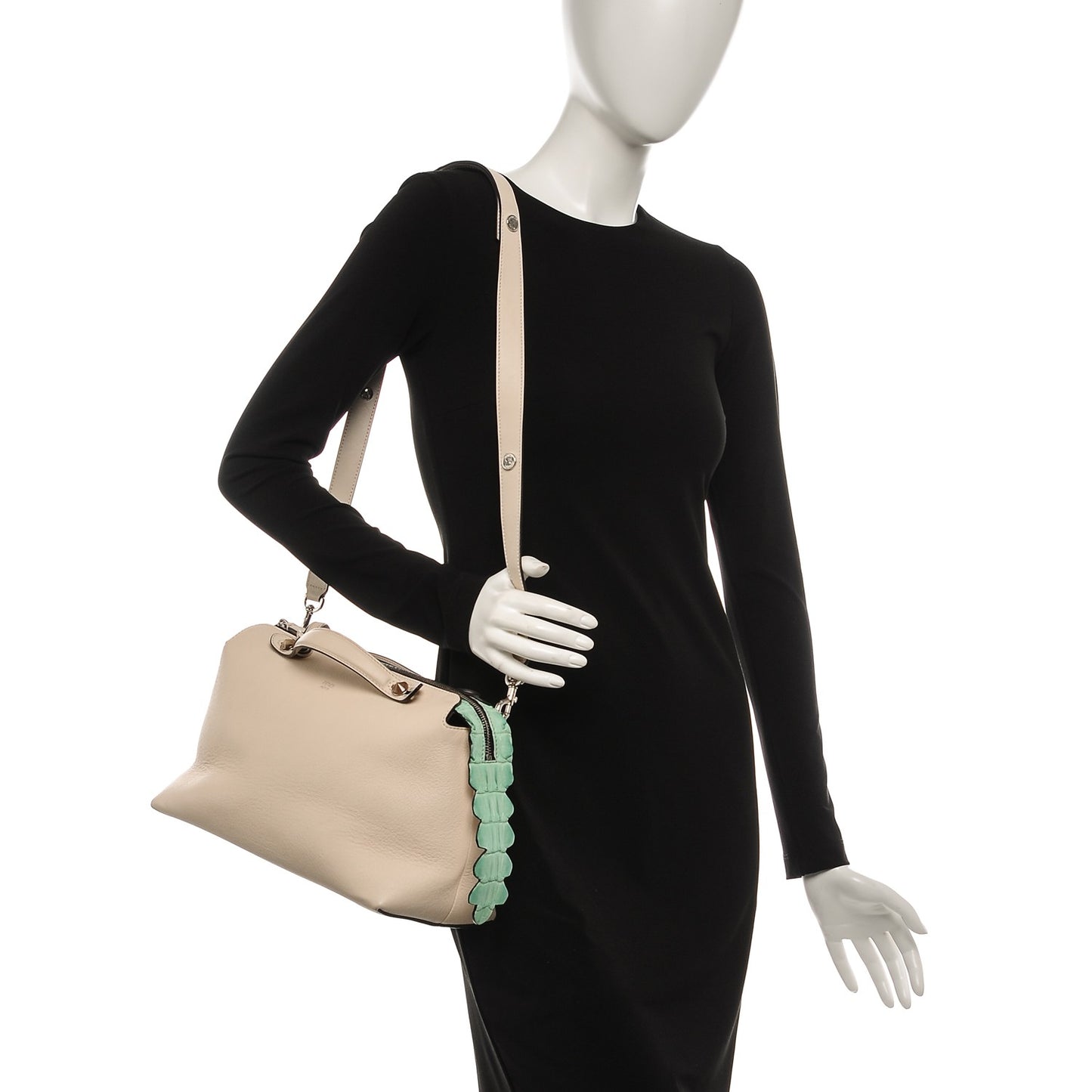 Vitello Dolce Croc Tail Large By The Way Boston Bag Camelia Menta