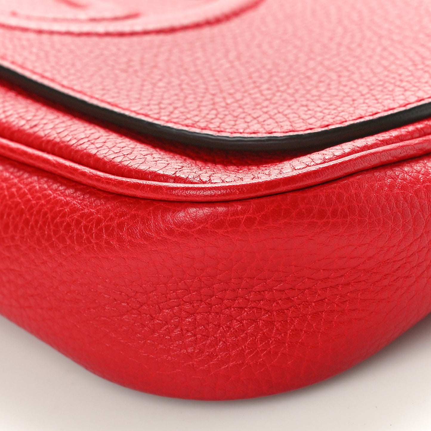 Pebbled Calfskin Medium Soho Flap Crossbody Vibrant Red