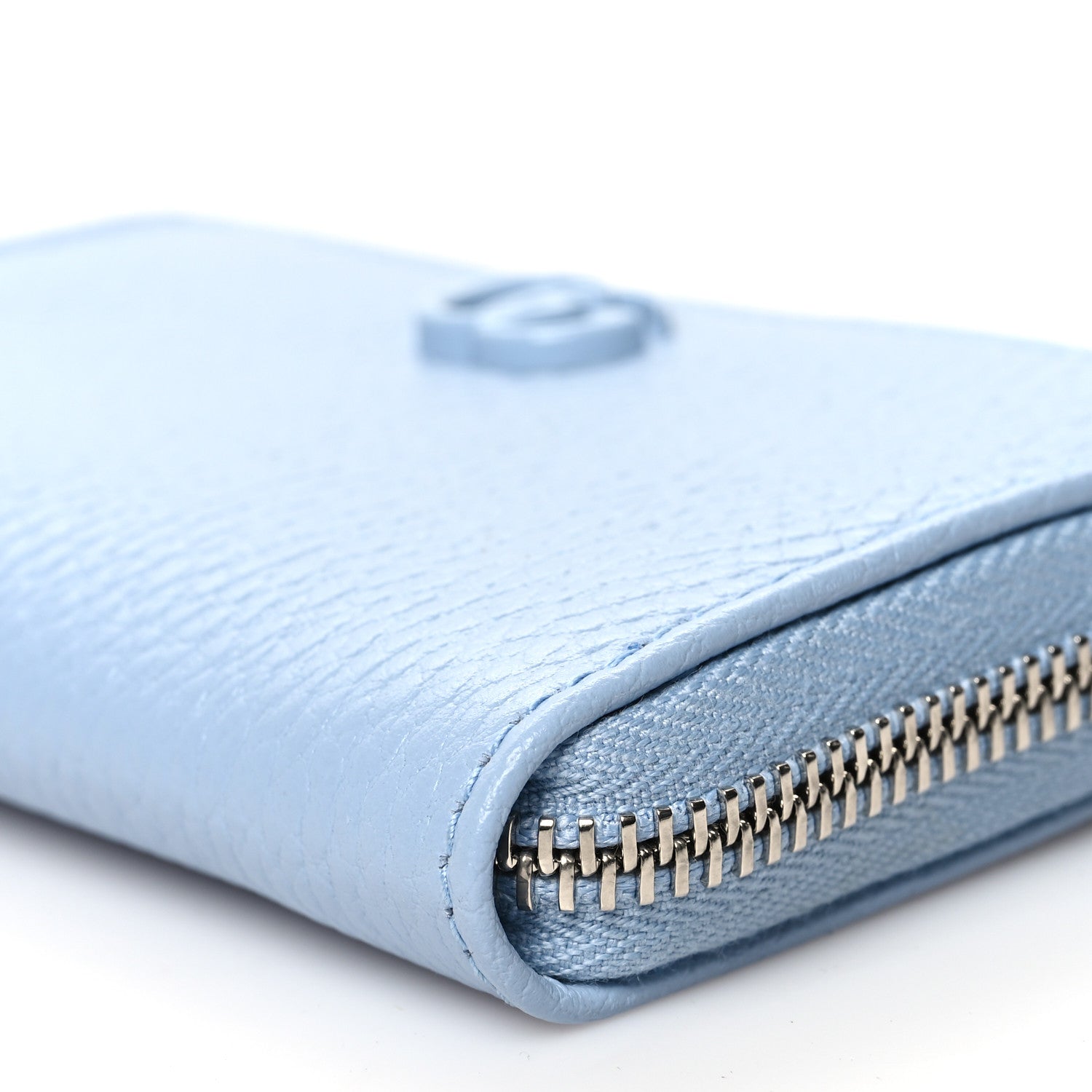 Gucci Dollar Calfskin Enamel Monochrome GG Marmont Zip Around Card Holder Porcelain Light Blue 8 of 10