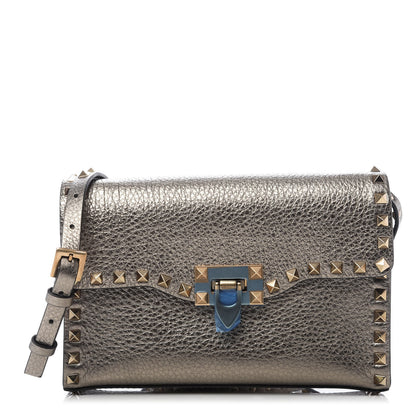 Valentino Garavani Metallic Pebbled Calfskin Medium Rockstud Flip Lock Crossbody Bag Sasso 1 of 8