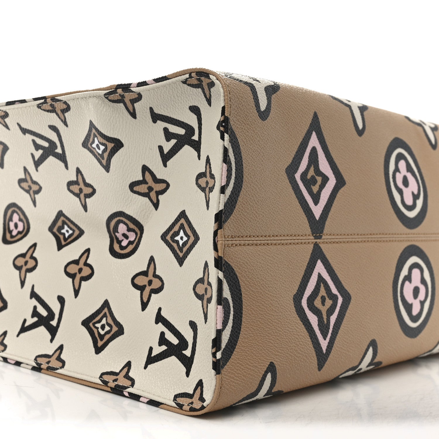 Louis Vuitton Monogram Giant Wild At Heart Onthego GM Arizona 8 of 9