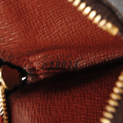 Louis Vuitton Monogram Round Coin Purse 7 of 8