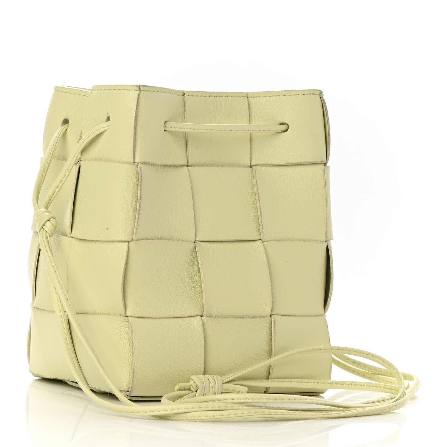Bottega Veneta Nappa Maxi Intrecciato Cassette Bucket Bag Lemon Washed 2 of 8
