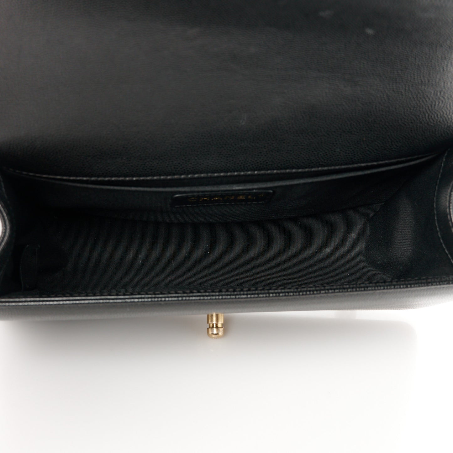 Caviar Quilted Medium Boy Flap Black