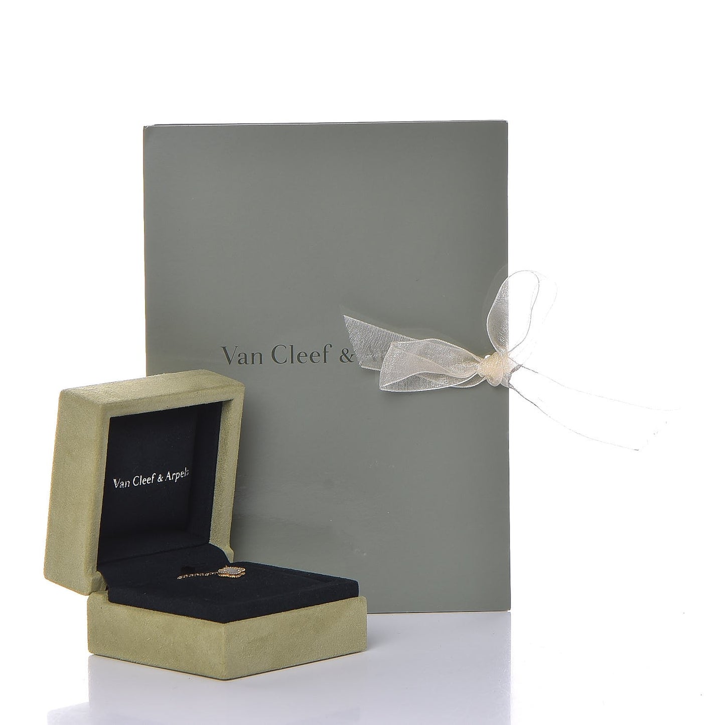 18K Yellow Gold Mother of Pearl Sweet Alhambra Pendant Necklace