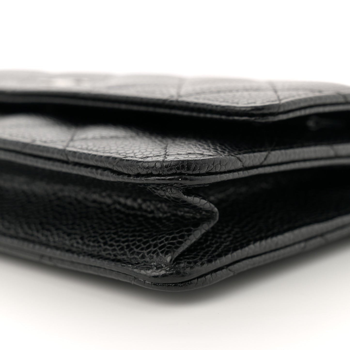 Caviar Quilted Wallet on Chain WOC Black