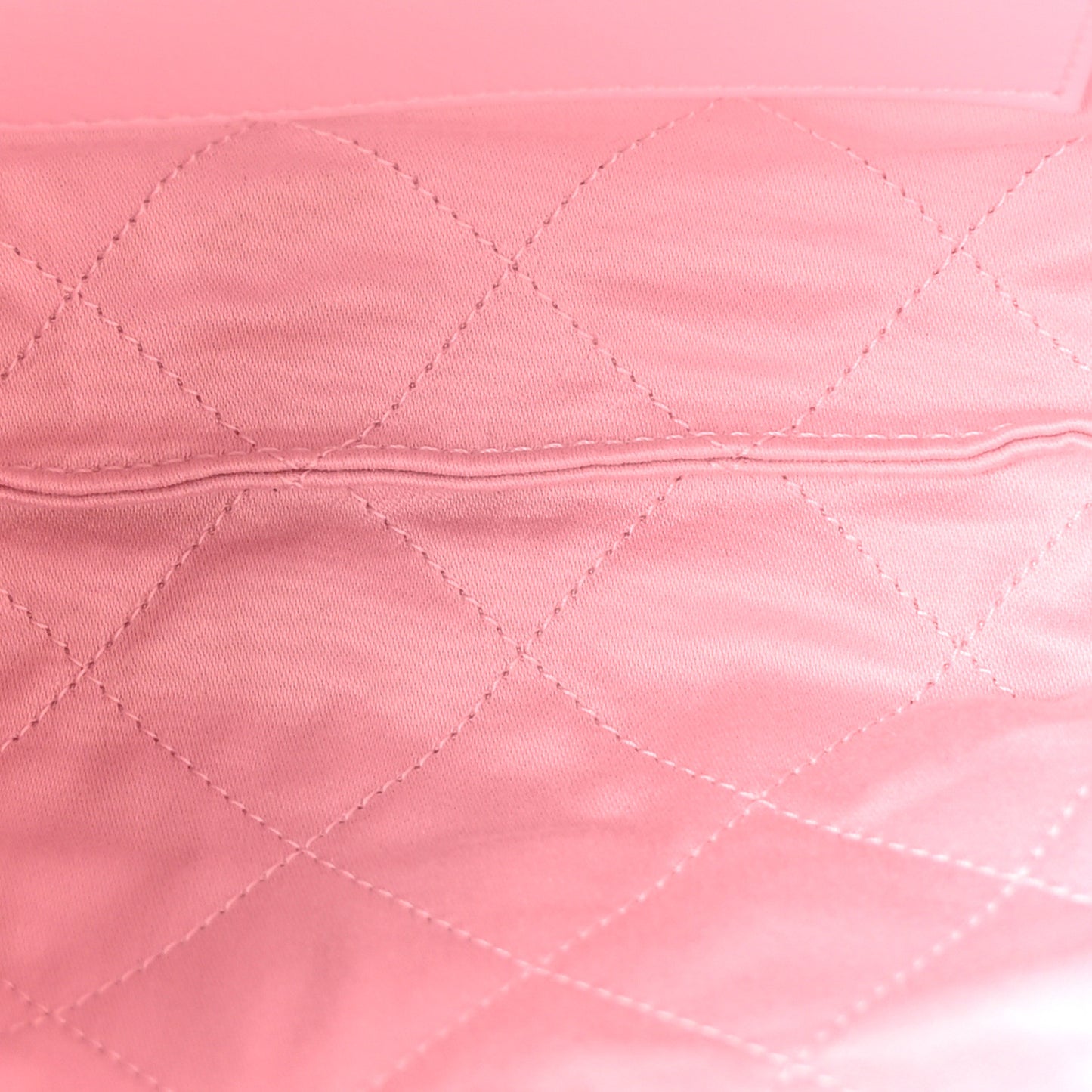 Patent Gradient Calfskin Quilted Mini Chanel 22 White Light Pink