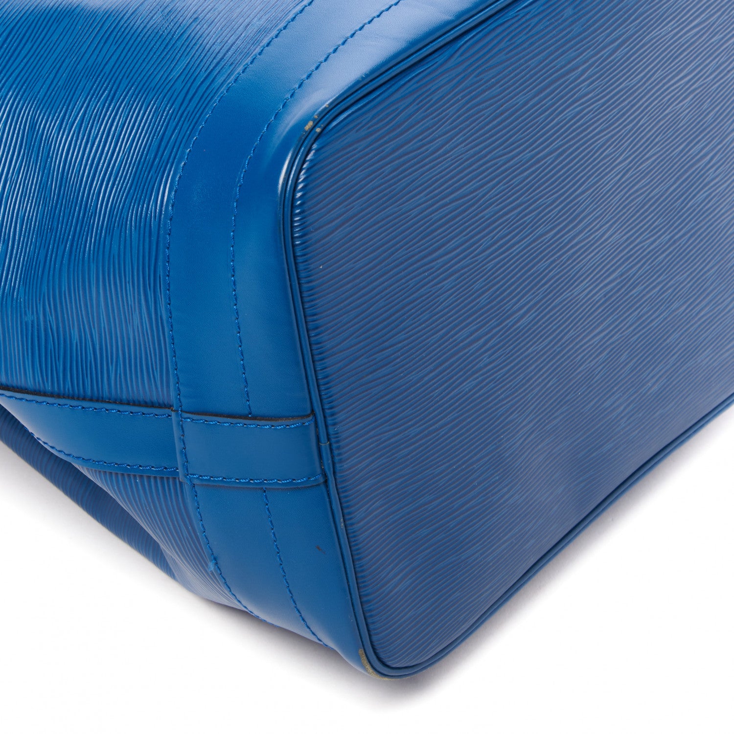 Louis Vuitton Epi Noe Toledo 6 of 8