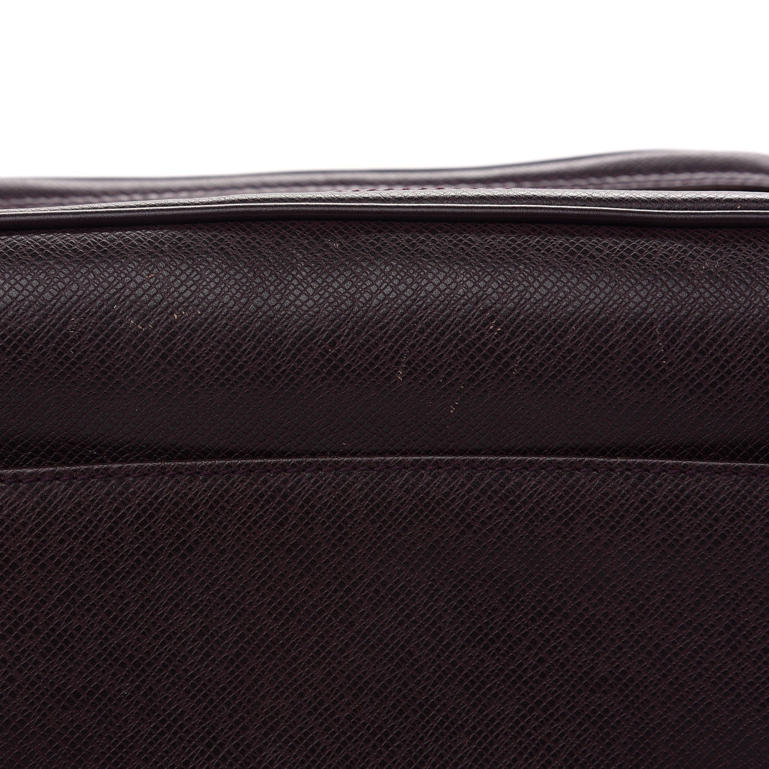 Louis Vuitton Taiga Reporter Messenger Acajou 11 of 12