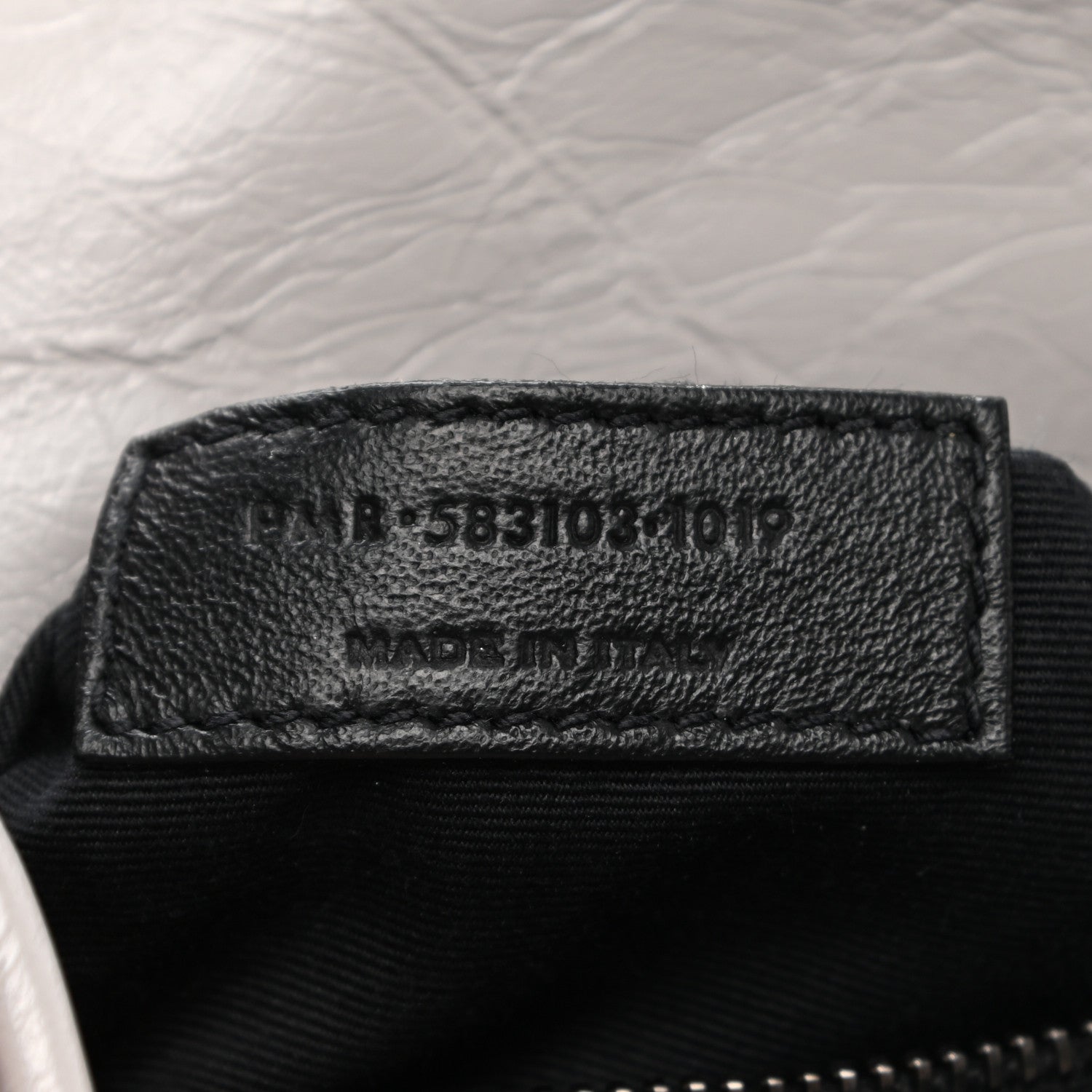 Saint Laurent Crinkled Calfskin Matelasse Monogram Niki Chain Wallet Granite 7 of 10
