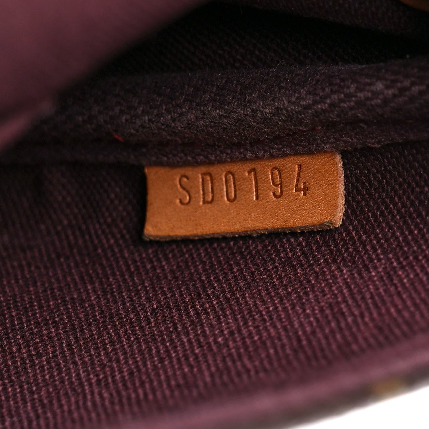 Louis Vuitton Monogram Favorite MM 7 of 9