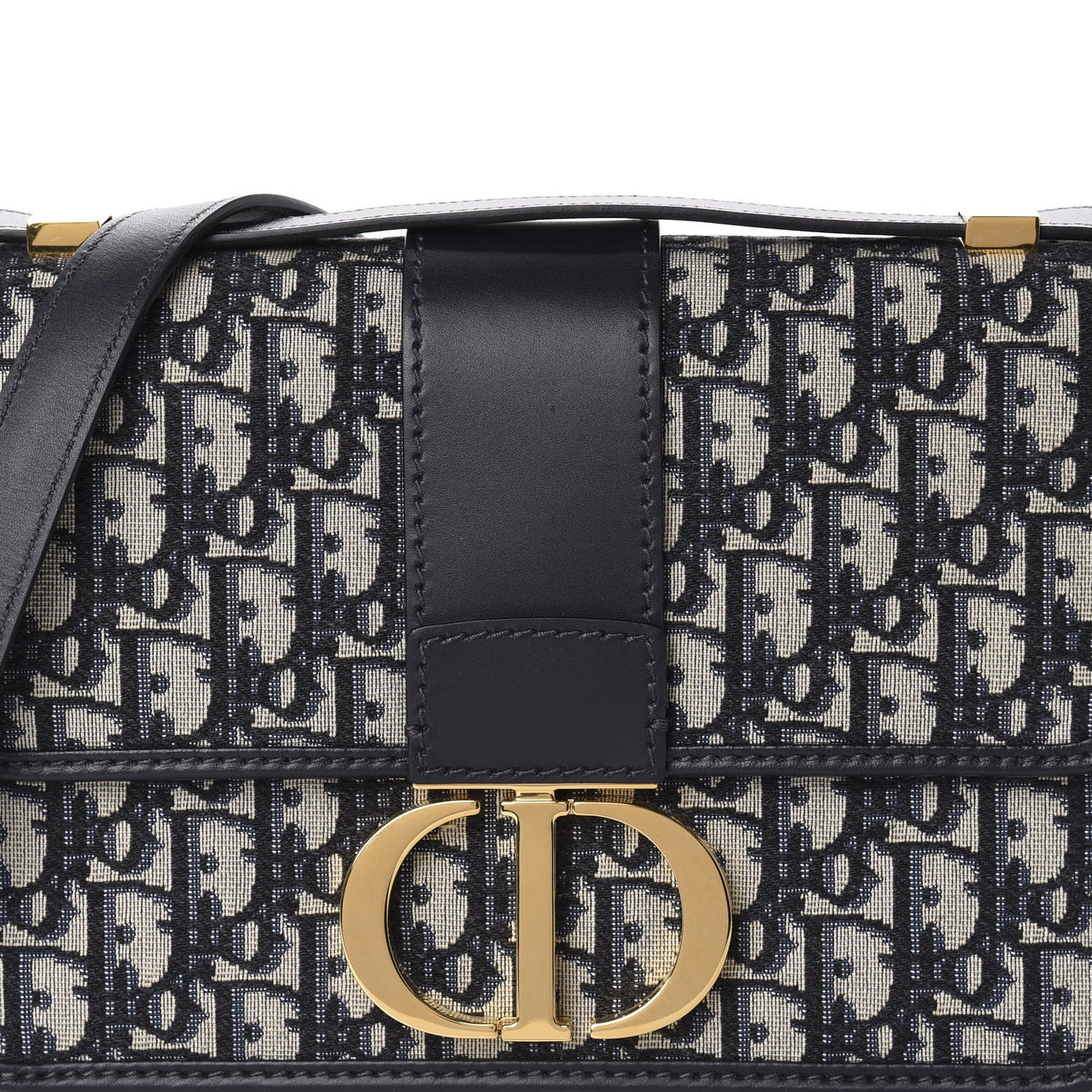Oblique 30 Montaigne Flap Bag Blue