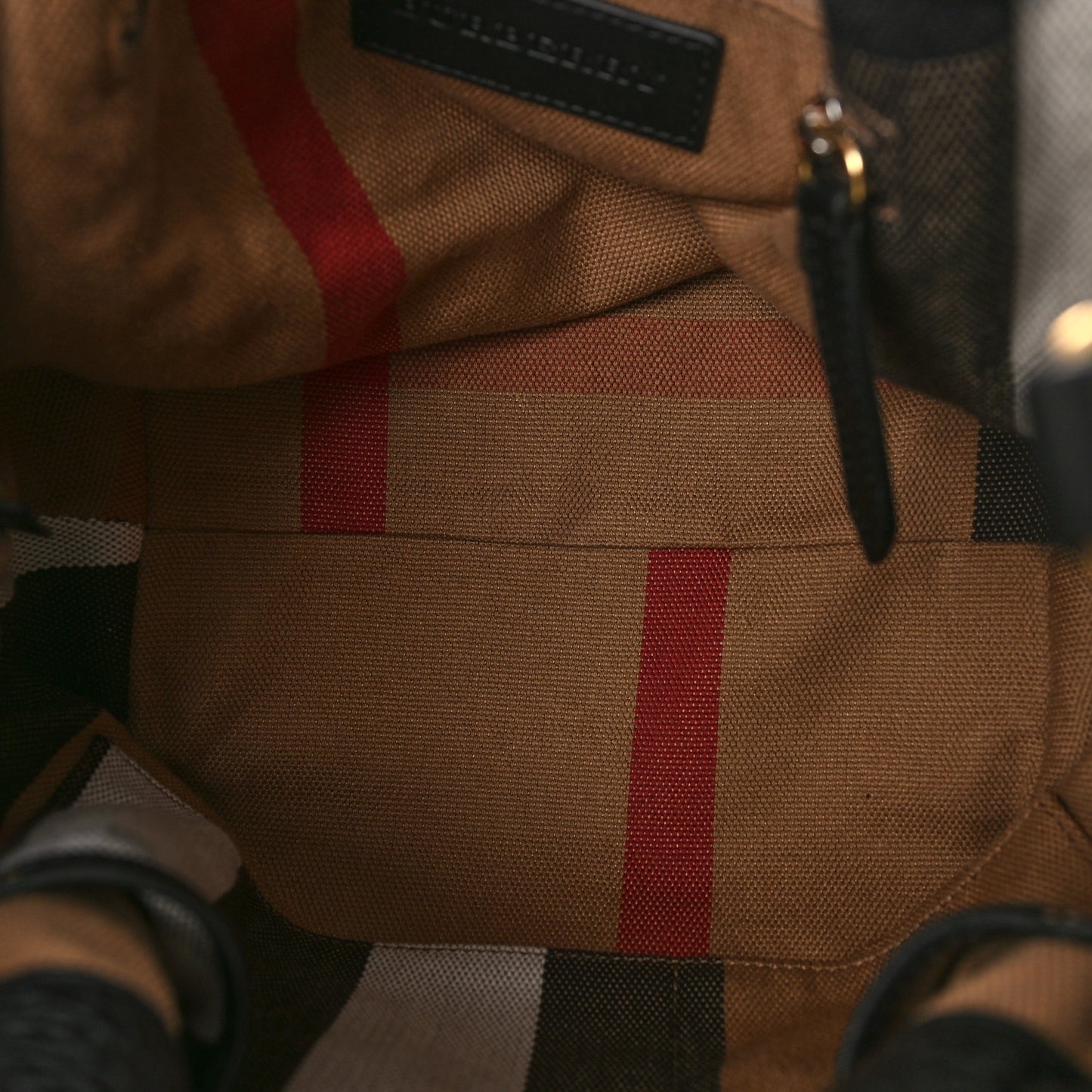 Grainy Calfskin House Check Small Maidstone Black