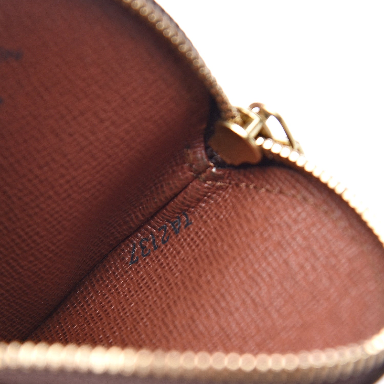 Louis Vuitton Monogram Round Coin Purse 6 of 7