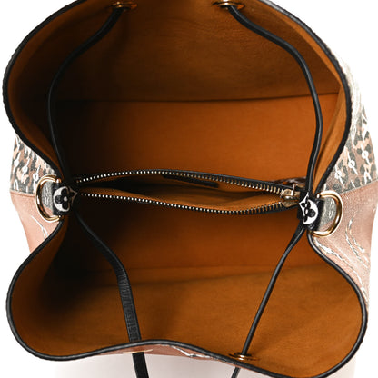 Louis Vuitton Monogram Giant Jungle NéoNoé Caramel 5 of 9