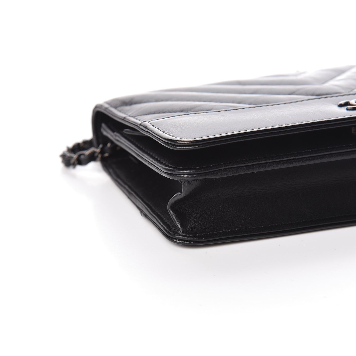 Aged Calfskin Chevron Quilted Gabrielle Wallet On Chain WOC Black