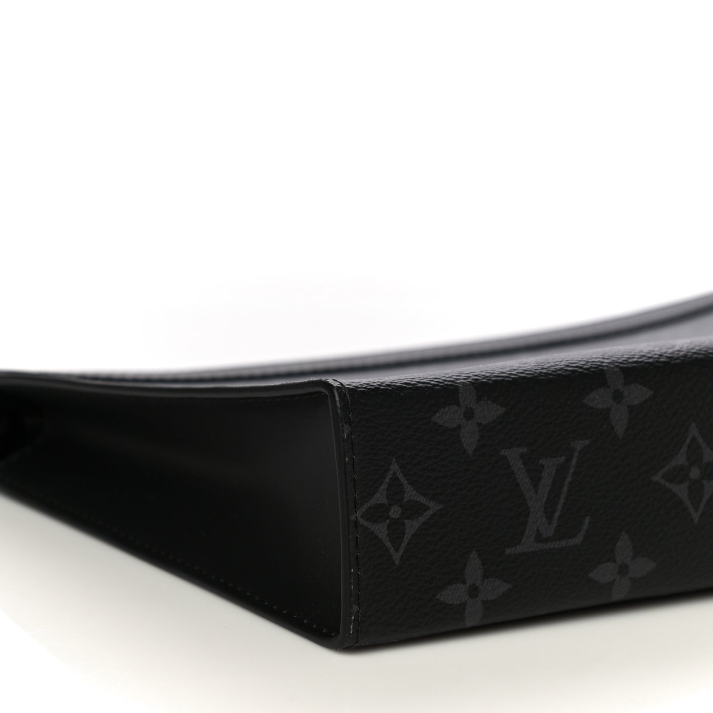Monogram Eclipse Pochette Voyage MM