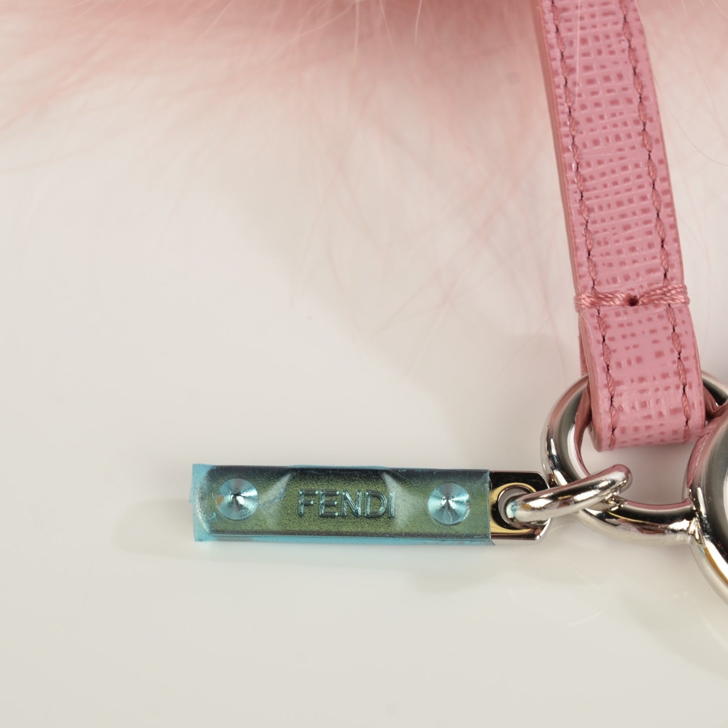 Fox Fur Vitello Elite Pom Pom Bag Charm Rosa