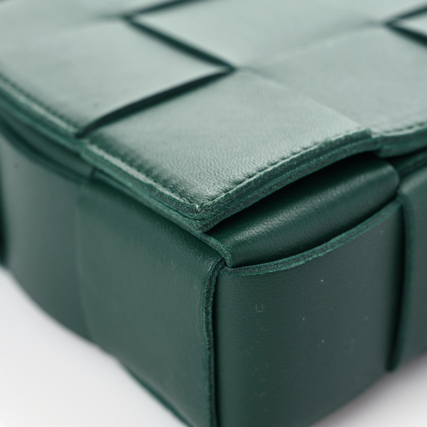 Bottega Veneta Lambskin Maxi Intrecciato Cassette Crossbody Bag Raintree Green 5 of 16