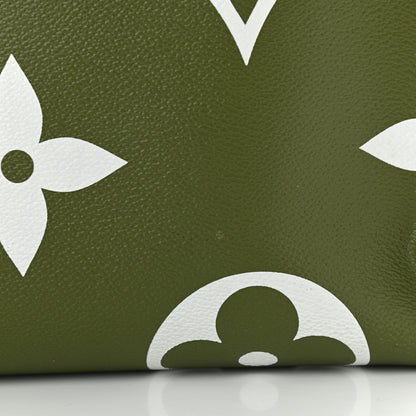 Louis Vuitton Monogram Giant Onthego GM Kaki Beige 15 of 15
