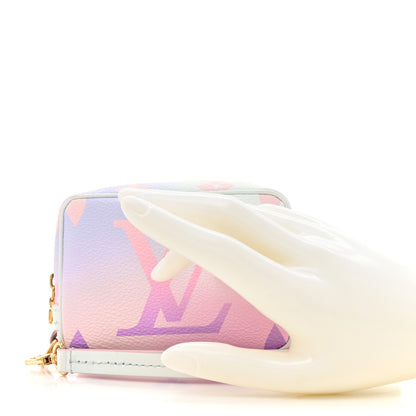Louis Vuitton Monogram Giant Spring In The City Wapity Case Sunrise Pastel 2 of 7