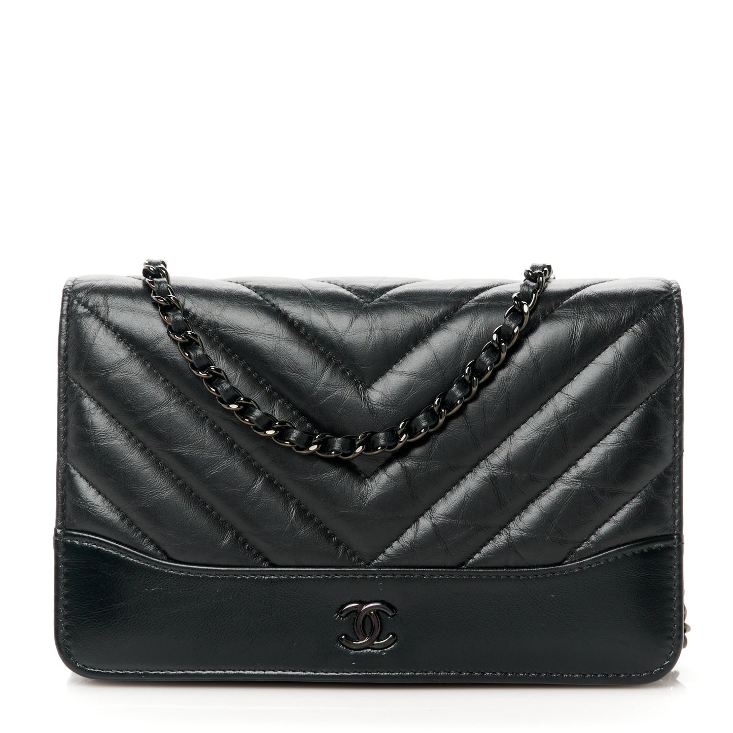 Aged Calfskin Chevron Quilted Gabrielle Wallet On Chain WOC Black