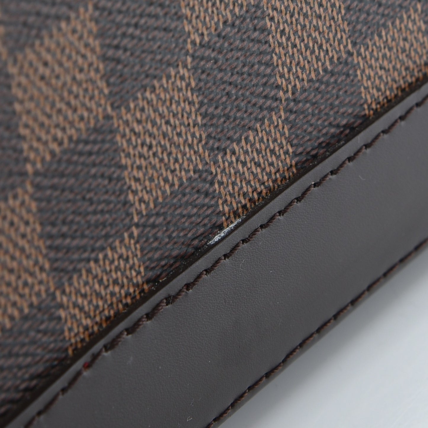 Damier Ebene Alma BB